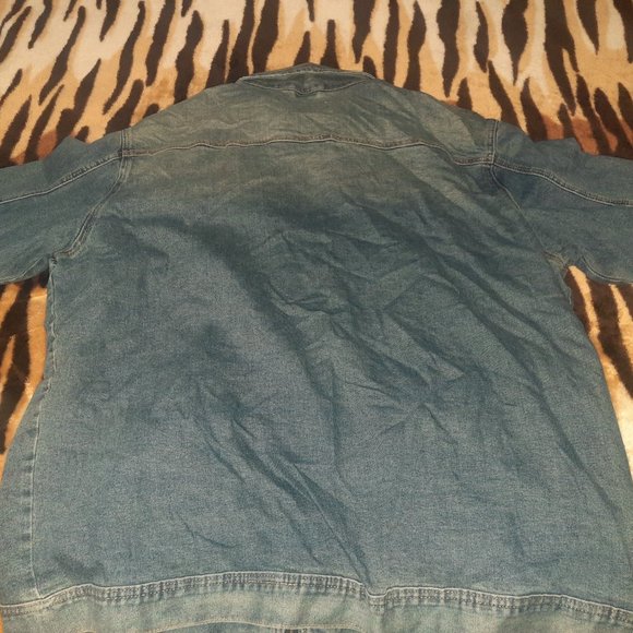!!!FASHION NOVA JEAN JACKET FOR SALE!!! - Picture 3 of 4